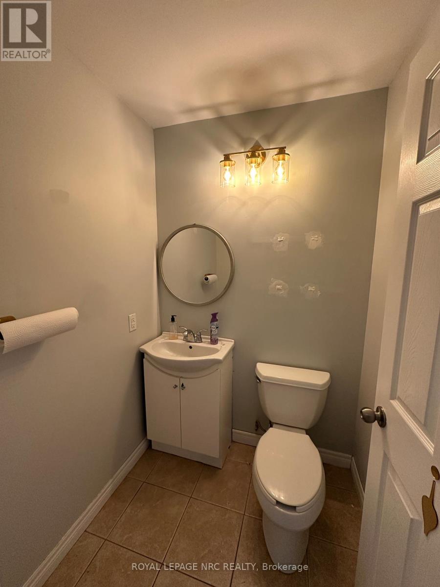 12 - 2722 Saint Paul Avenue, Niagara Falls (Church's Lane), Ontario  L2J 2L4 - Photo 11 - X12749088