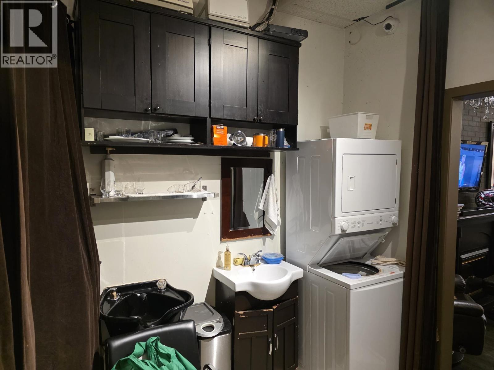 Listing Picture 8 of 12 : 971 HORNBY STREET, Vancouver / 溫哥華 - 魯藝地產 Yvonne Lu Group - MLS Medallion Club Member