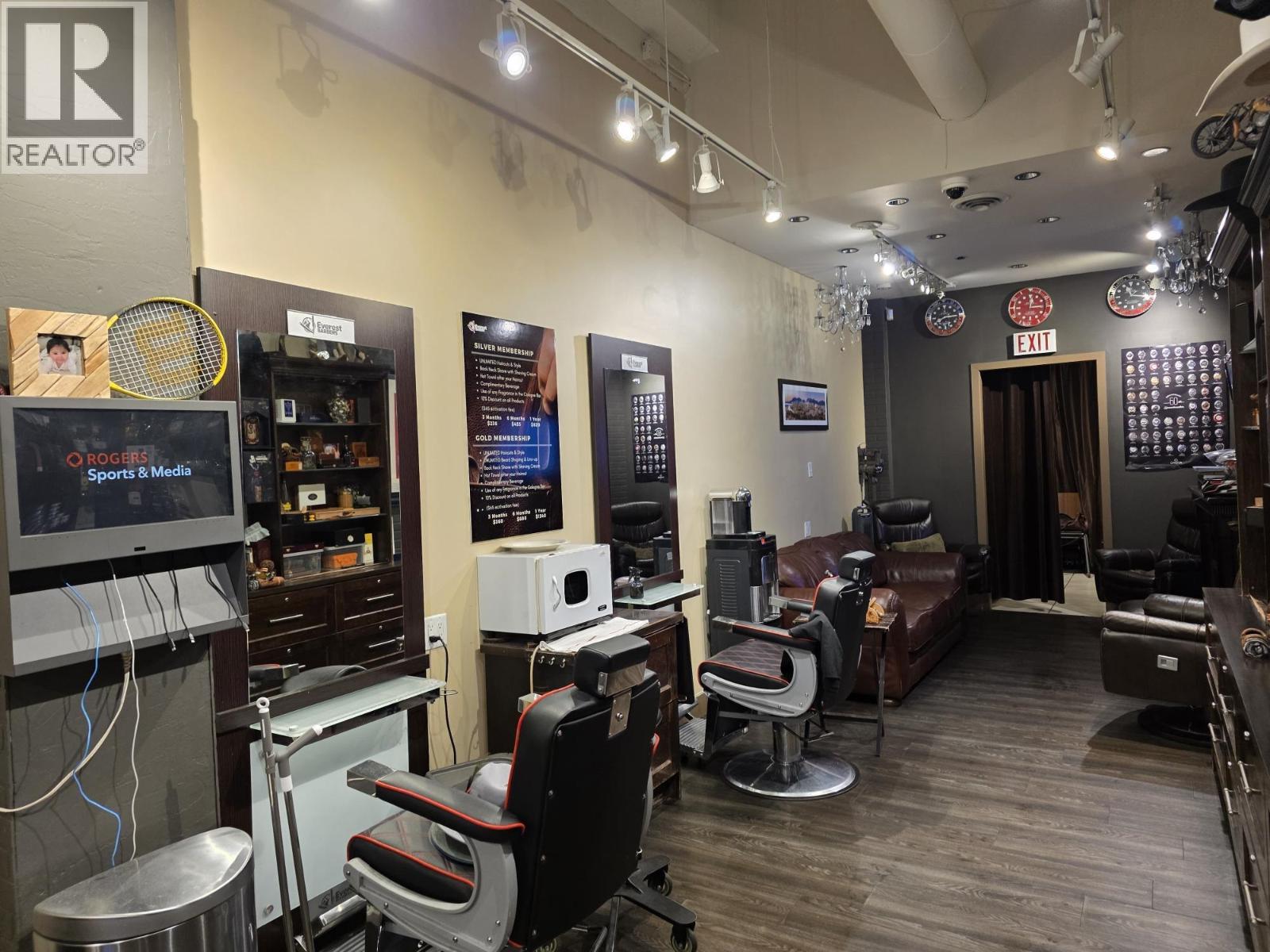 Listing Picture 9 of 12 : 971 HORNBY STREET, Vancouver / 溫哥華 - 魯藝地產 Yvonne Lu Group - MLS Medallion Club Member