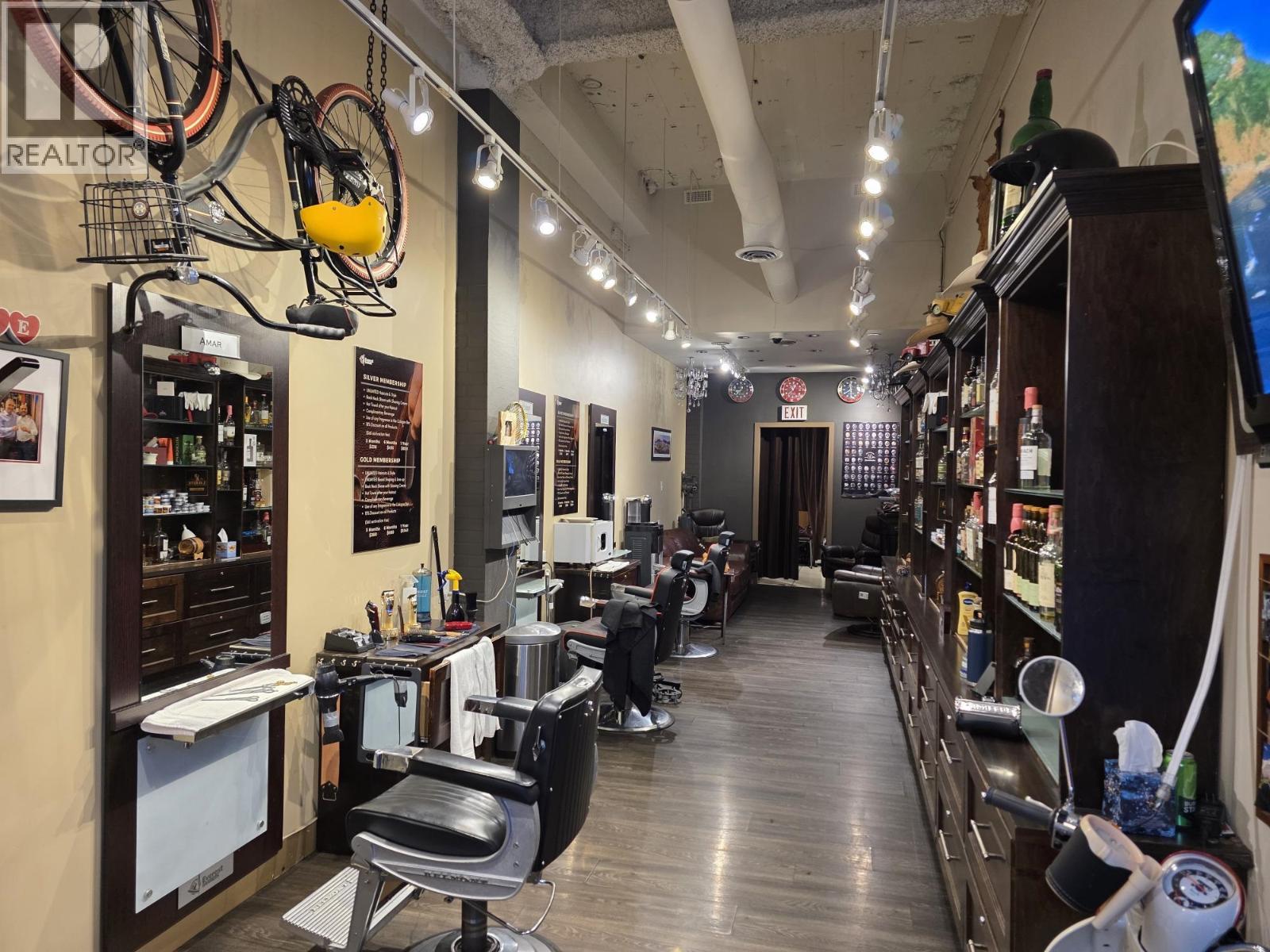 Listing Picture 4 of 12 : 971 HORNBY STREET, Vancouver / 溫哥華 - 魯藝地產 Yvonne Lu Group - MLS Medallion Club Member