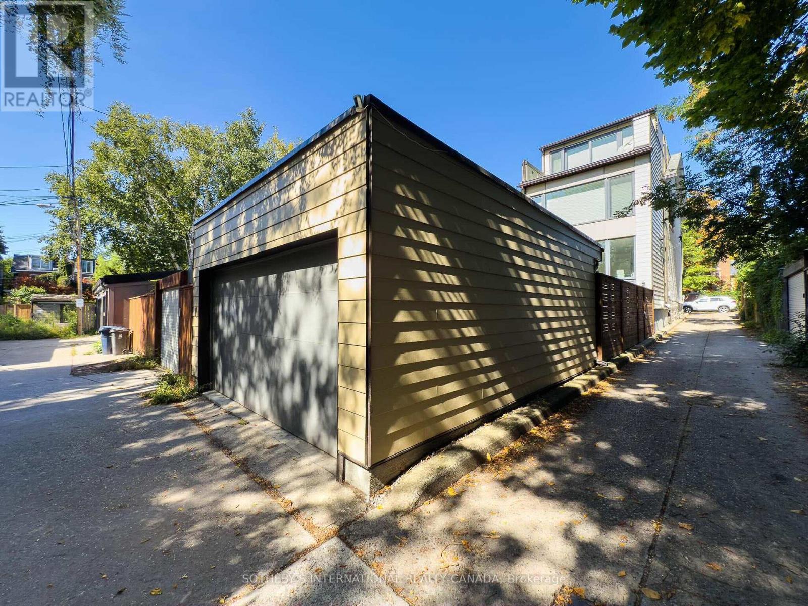 426 Sackville Street, Toronto, Ontario  M4X 1S9 - Photo 29 - C12421466