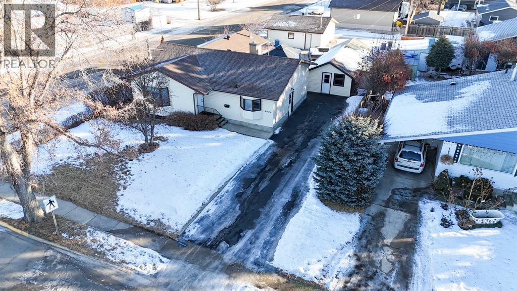 4044 50 Avenue, Innisfail, Alberta  T4G 1J3 - Photo 3 - A2266976