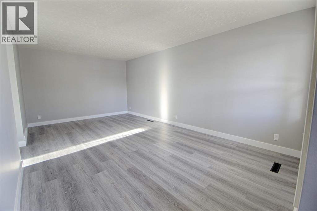 1118 8 Street N, Lethbridge, Alberta  T1H 1Z4 - Photo 4 - A2277870