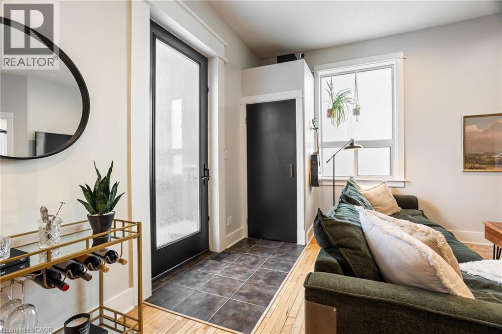 66 Chestnut Street, Kitchener, Ontario  N2H 1T8 - Photo 8 - 40797461