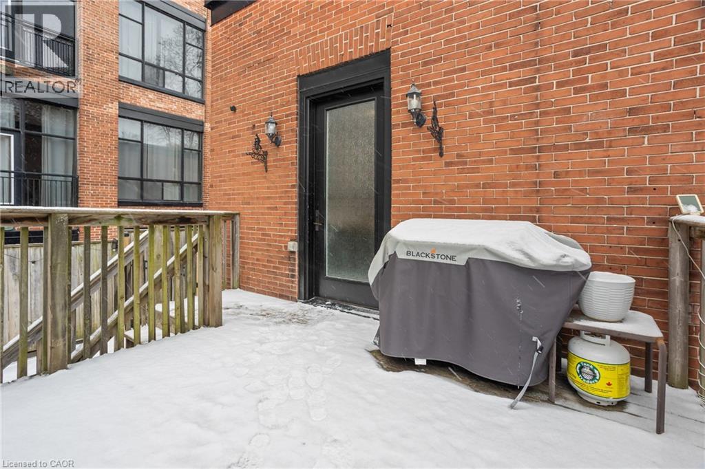 66 Chestnut Street, Kitchener, Ontario  N2H 1T8 - Photo 4 - 40797461