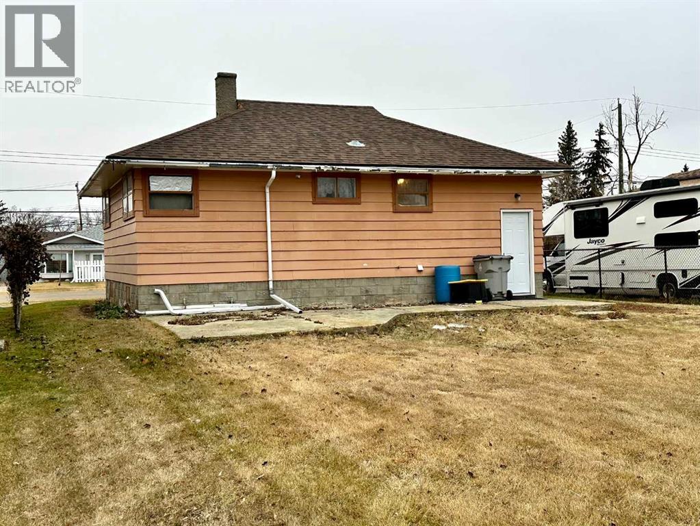 925 15 Street, Wainwright, Alberta  T9W 1E6 - Photo 21 - A2271253