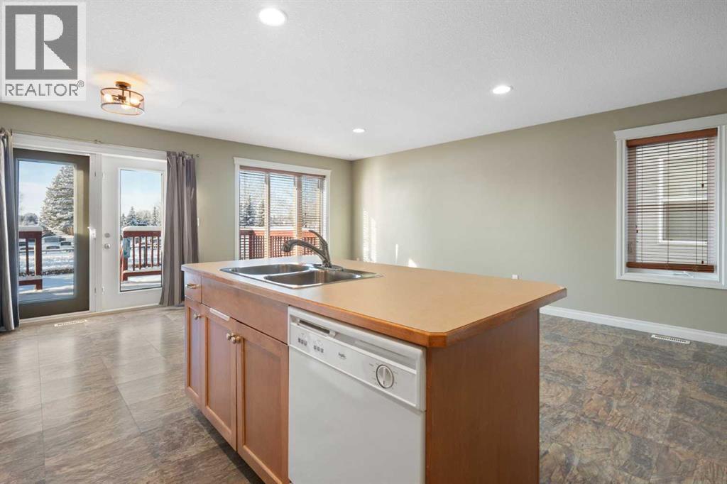 17 Deer Coulee Drive, Didsbury, Alberta  T0M 0W0 - Photo 10 - A2272666