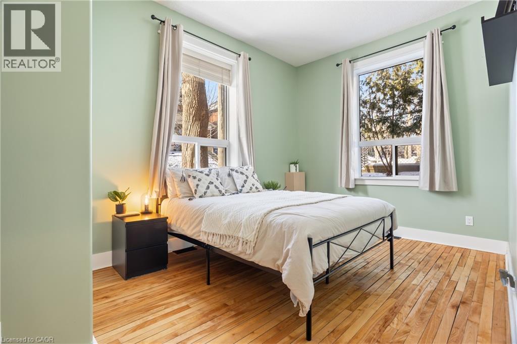 66 Chestnut Street, Kitchener, Ontario  N2H 1T8 - Photo 38 - 40797461