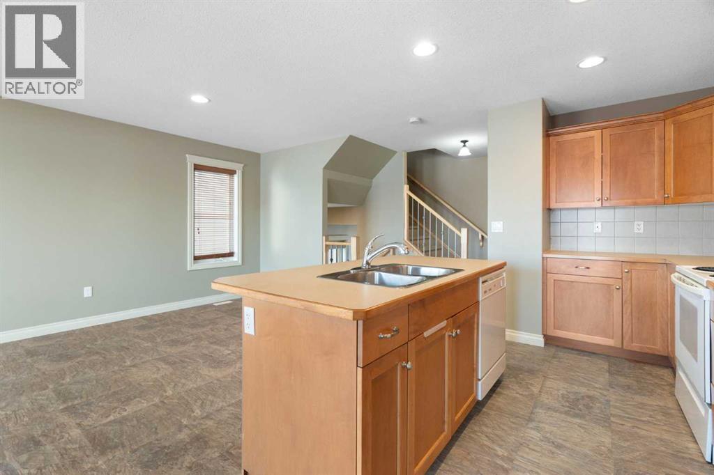 17 Deer Coulee Drive, Didsbury, Alberta  T0M 0W0 - Photo 11 - A2272666