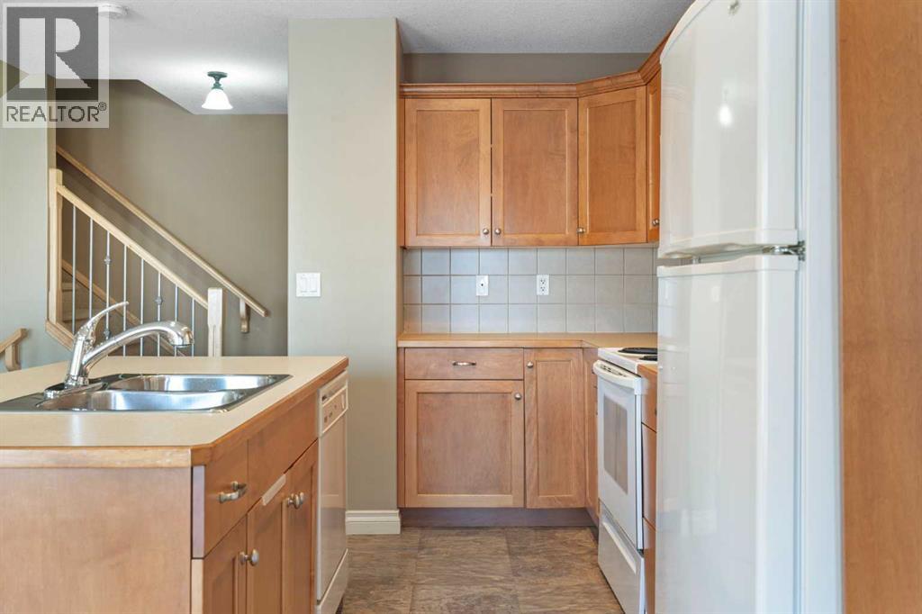 17 Deer Coulee Drive, Didsbury, Alberta  T0M 0W0 - Photo 12 - A2272666