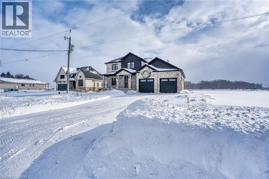 1034 Walton Avenue N, Listowel, Ontario  N4W 3S2 - Photo 3 - 40799087