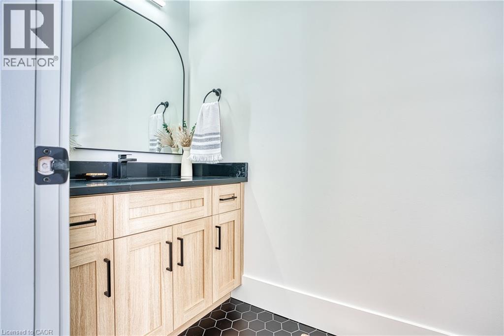 1034 Walton Avenue N, Listowel, Ontario  N4W 3S2 - Photo 10 - 40799087