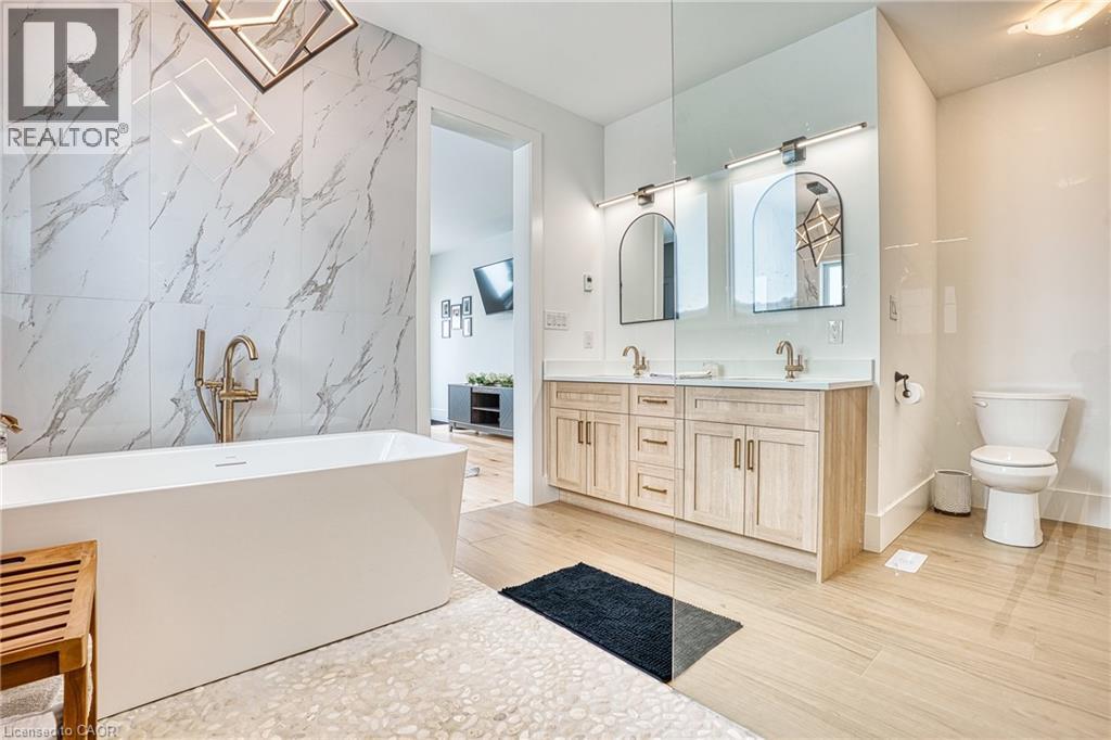 1034 Walton Avenue N, Listowel, Ontario  N4W 3S2 - Photo 33 - 40799087