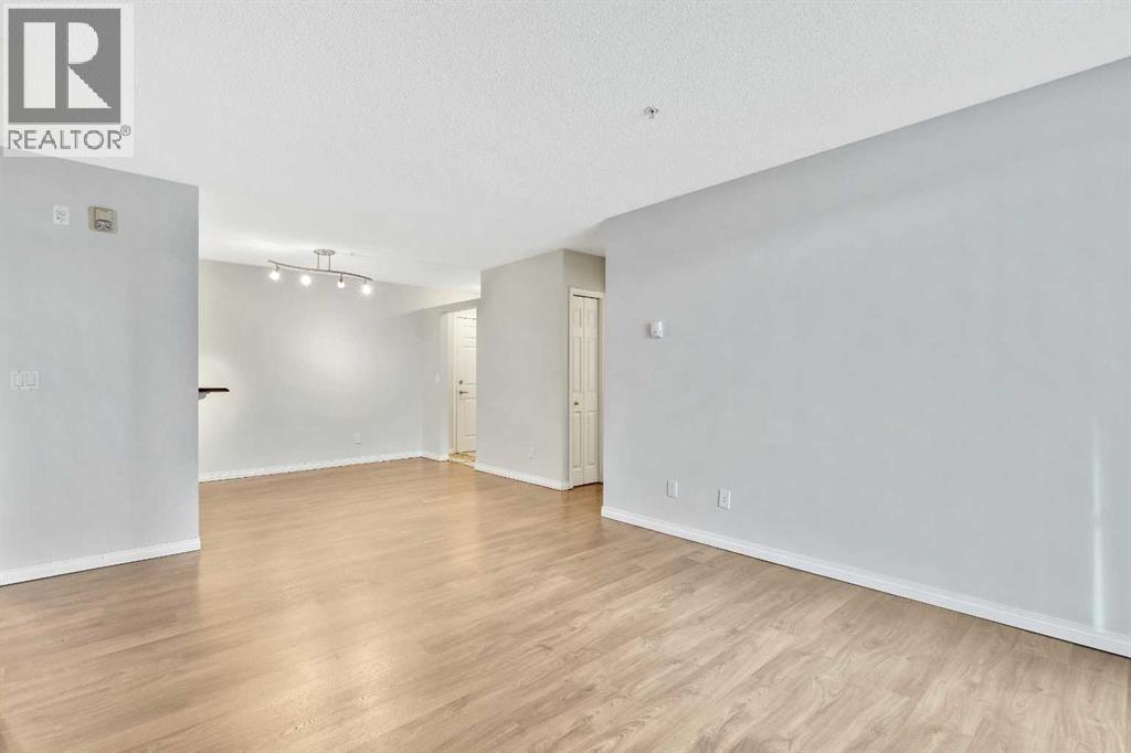 118, 2022 Canyon Meadows Drive Se, Calgary, Alberta  T2J 7H1 - Photo 8 - A2279172