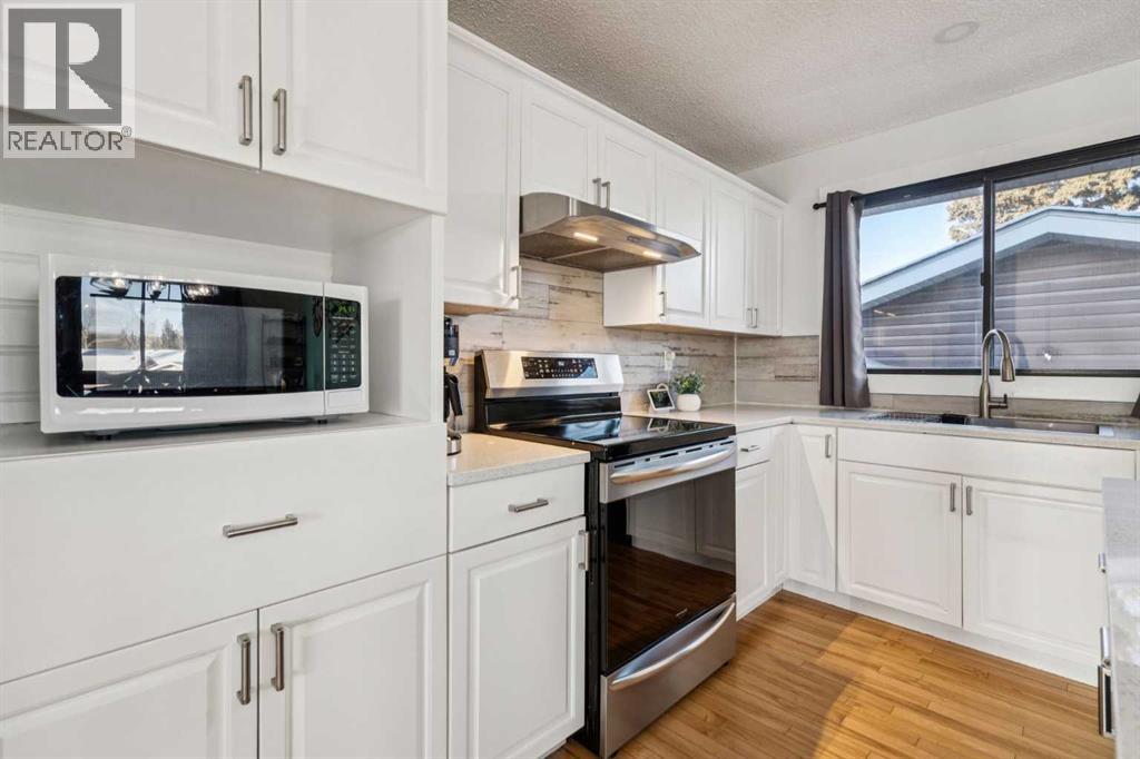 14 Glenhill Crescent, Cochrane, Alberta  T4C 1G8 - Photo 8 - A2281611