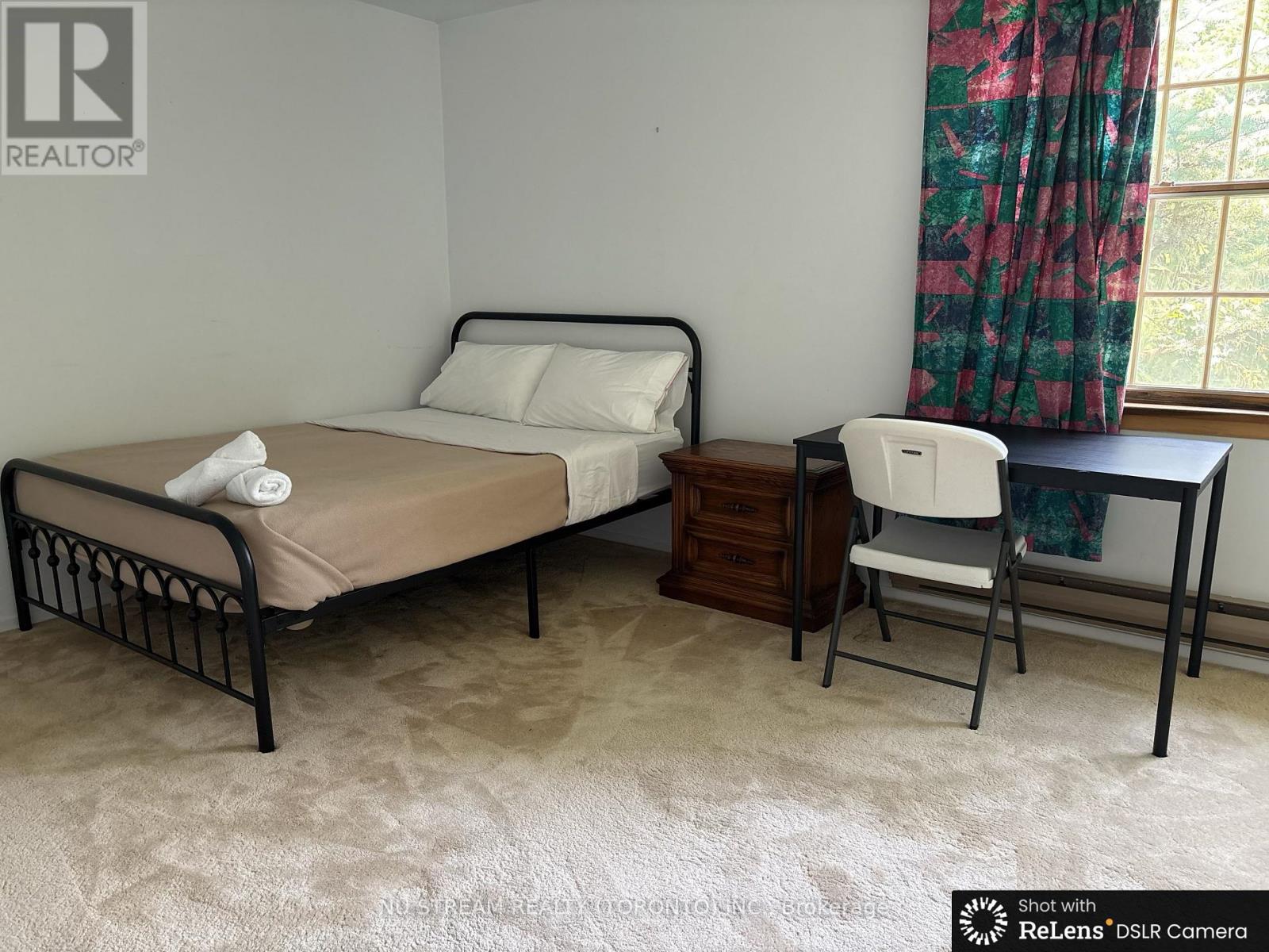 5 Basswood Road, Toronto, Ontario  M2N 2N2 - Photo 4 - C12748866