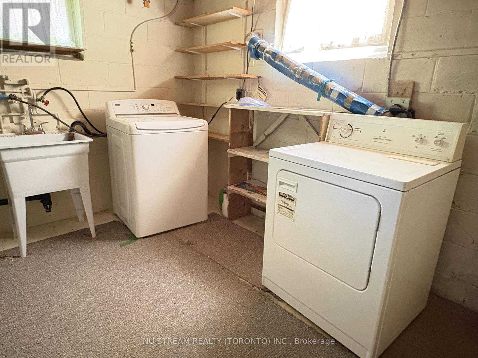 5 Basswood Road, Toronto, Ontario  M2N 2N2 - Photo 9 - C12748866