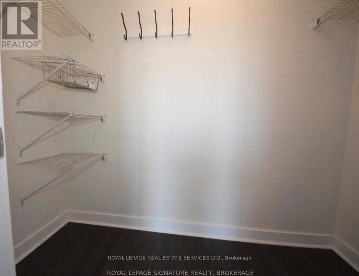 527 - 120 Dallimore Circle, Toronto, Ontario  M3C 4J1 - Photo 7 - C12748912