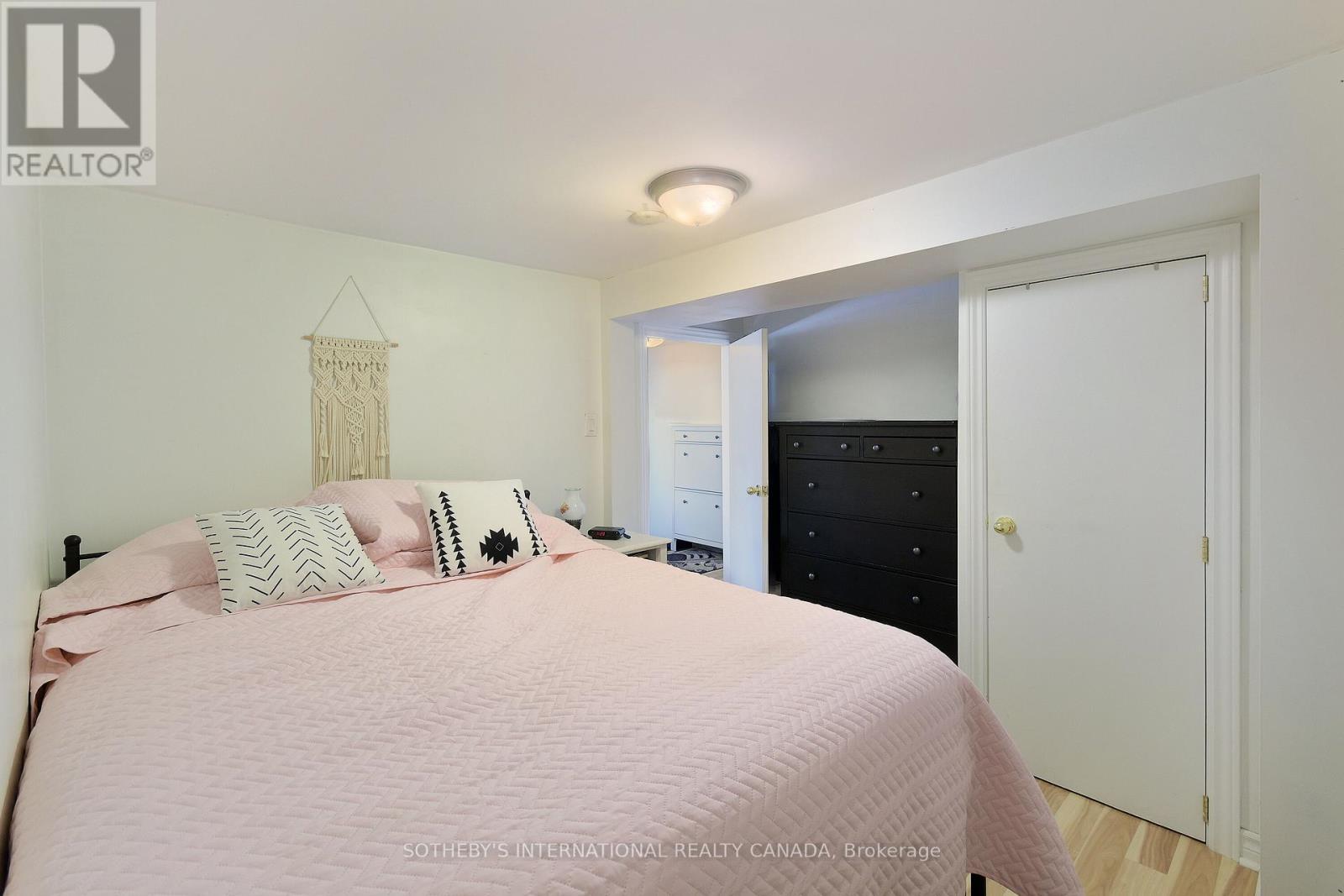 1155 Davenport Road, Toronto (Wychwood), Ontario  M6H 2G4 - Photo 17 - C12748946