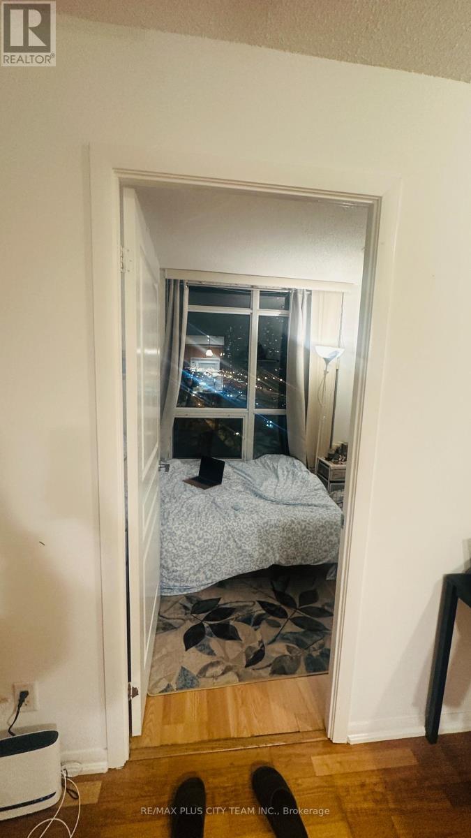 805 - 18 Yonge Street, Toronto, Ontario  M5E 1Z8 - Photo 8 - C12748976