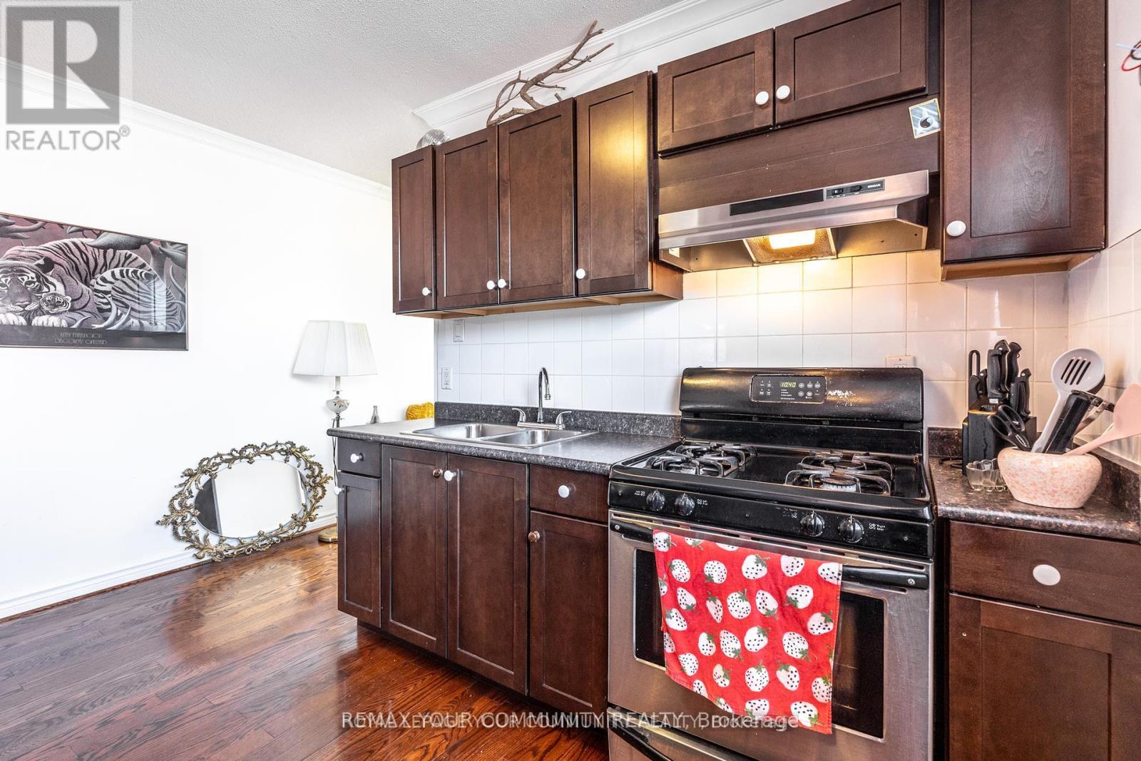 Upper - 149 Dovercourt Road, Toronto, Ontario  M6J 3C5 - Photo 18 - C12749042