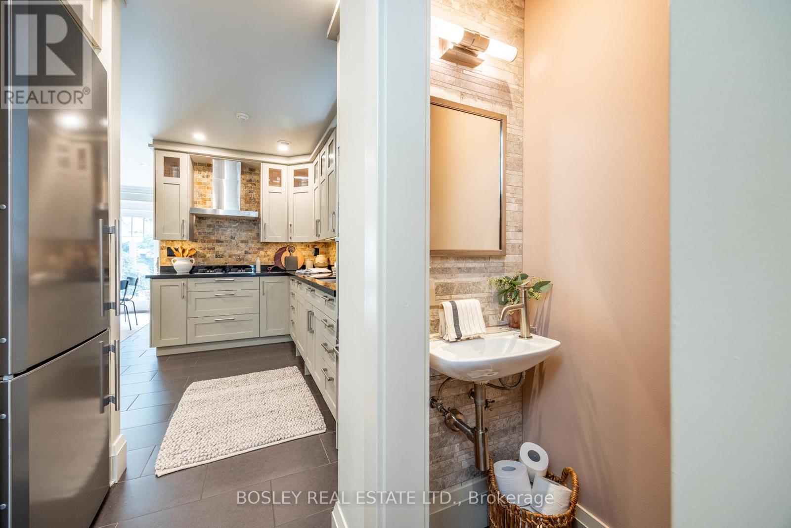 351 Woburn Avenue, Toronto, Ontario  M5M 1L3 - Photo 10 - C12749096