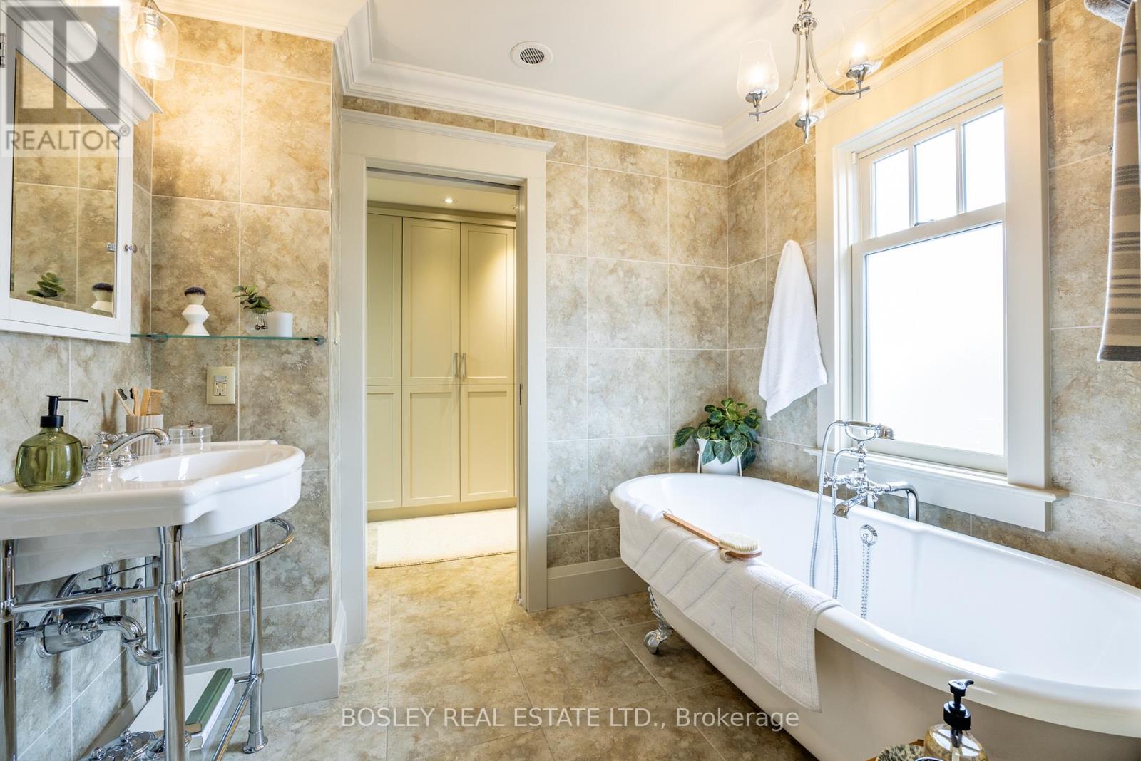 351 Woburn Avenue, Toronto, Ontario  M5M 1L3 - Photo 31 - C12749096