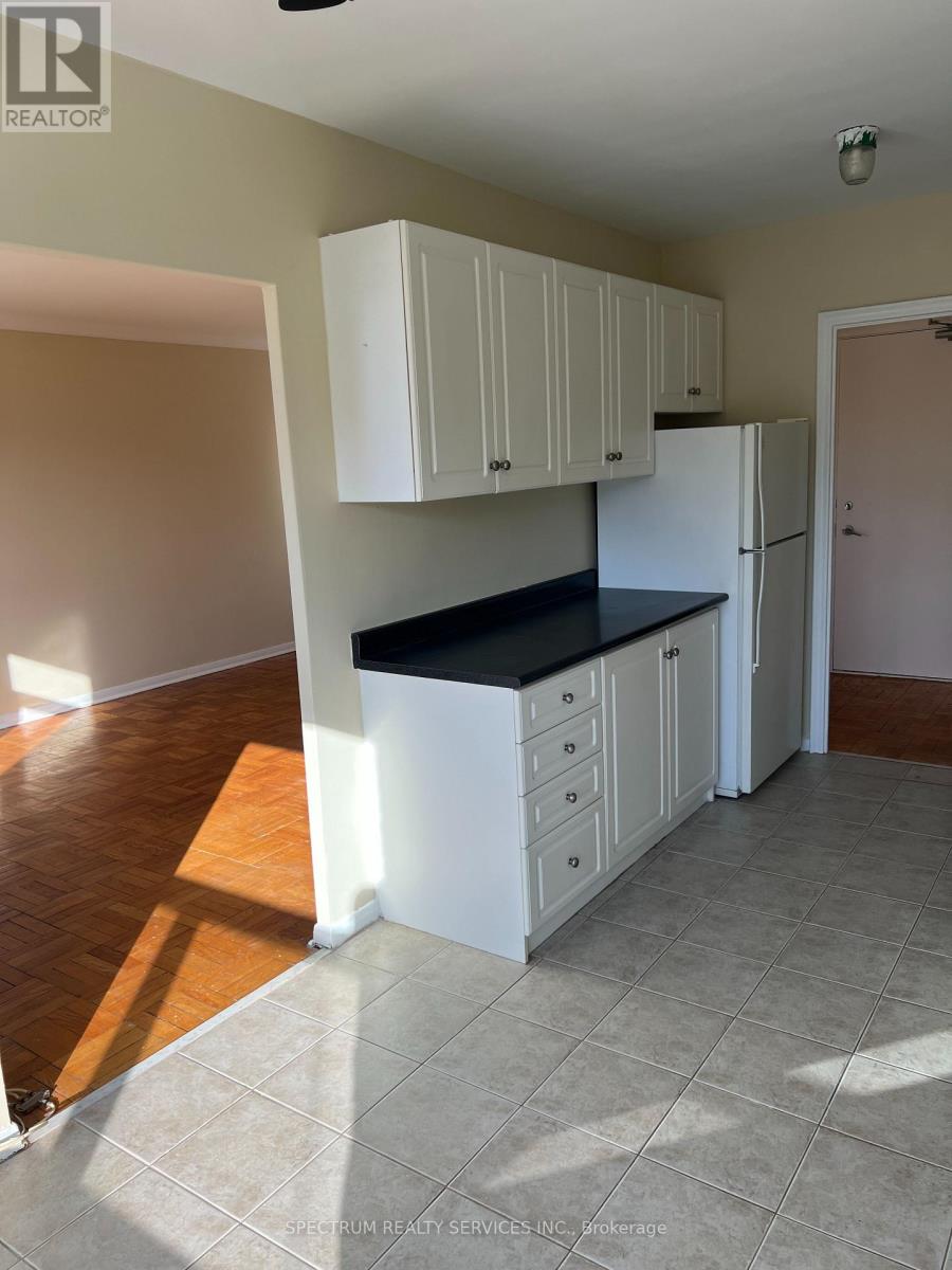 306 - 660 Eglinton Avenue W, Toronto, Ontario  M5N 1C3 - Photo 5 - C12749122