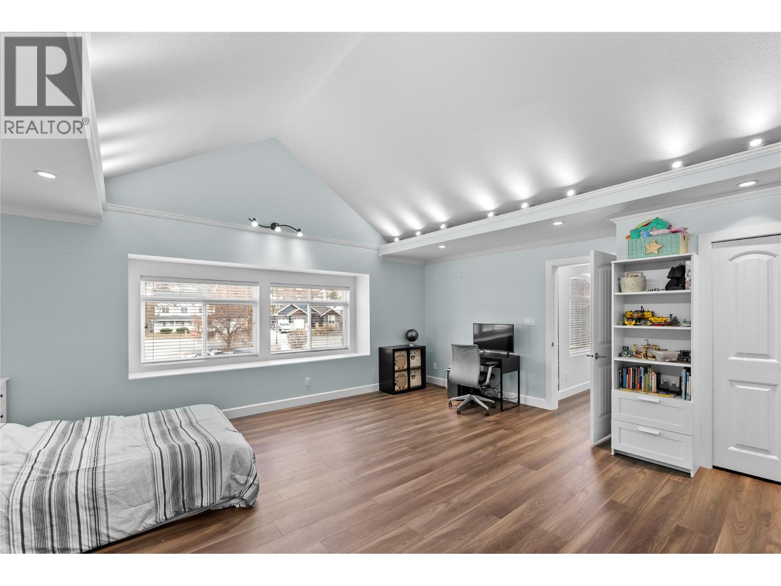 2662 Forksdale Court, Merritt, British Columbia  V1K 1P8 - Photo 8 - 10373799