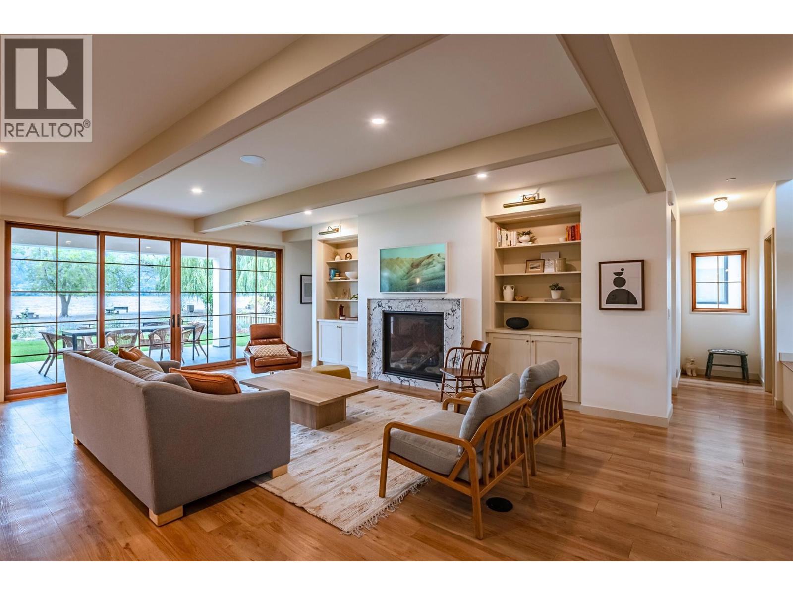 886 Lighthouse Landing Summerland Photo 11