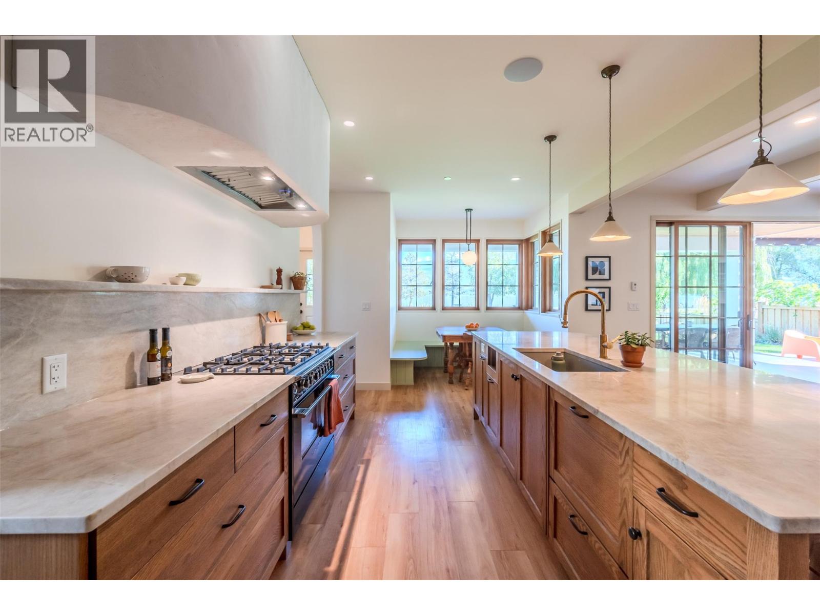 886 Lighthouse Landing Summerland Photo 7