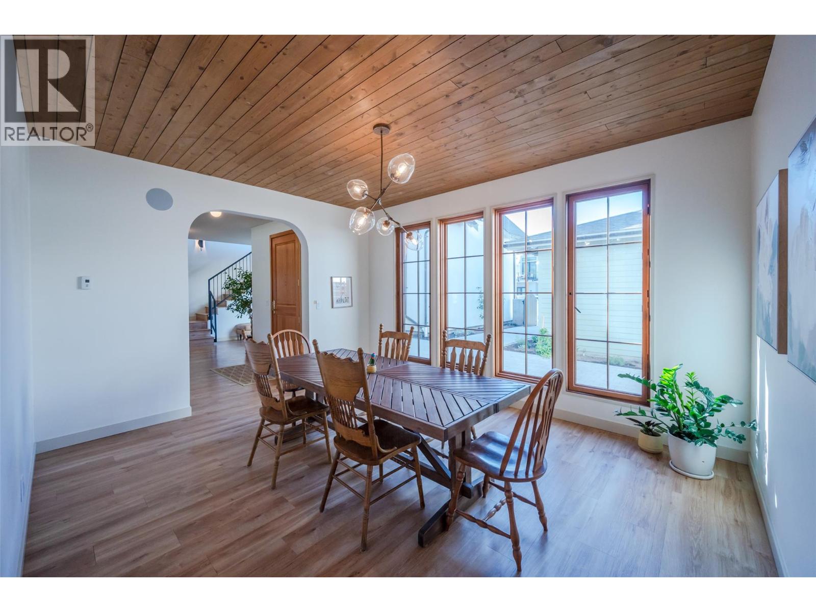 886 Lighthouse Landing Summerland Photo 9