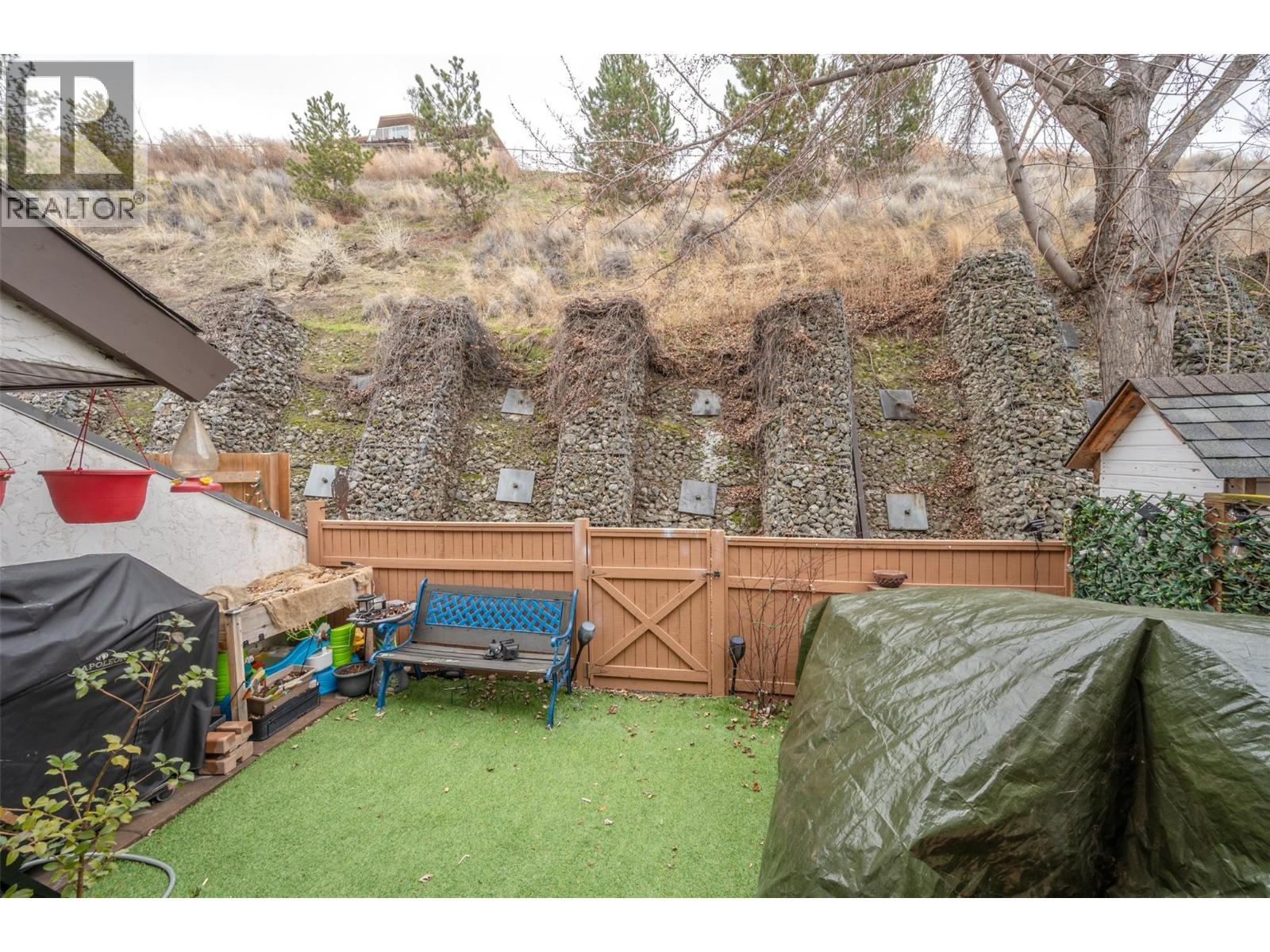 80 Green Avenue E Unit# 27 Penticton Photo 32