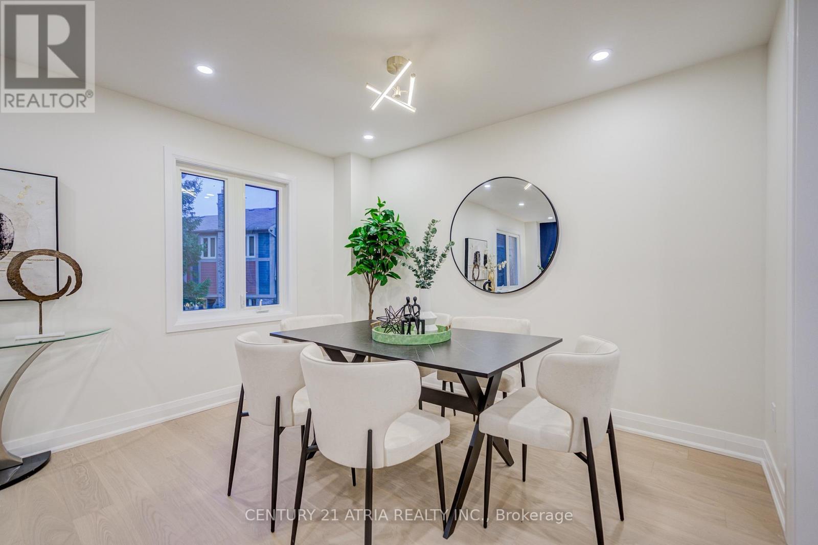 10 - 590 Sandhurst Circle, Toronto, Ontario  M1S 4J6 - Photo 9 - E12748840