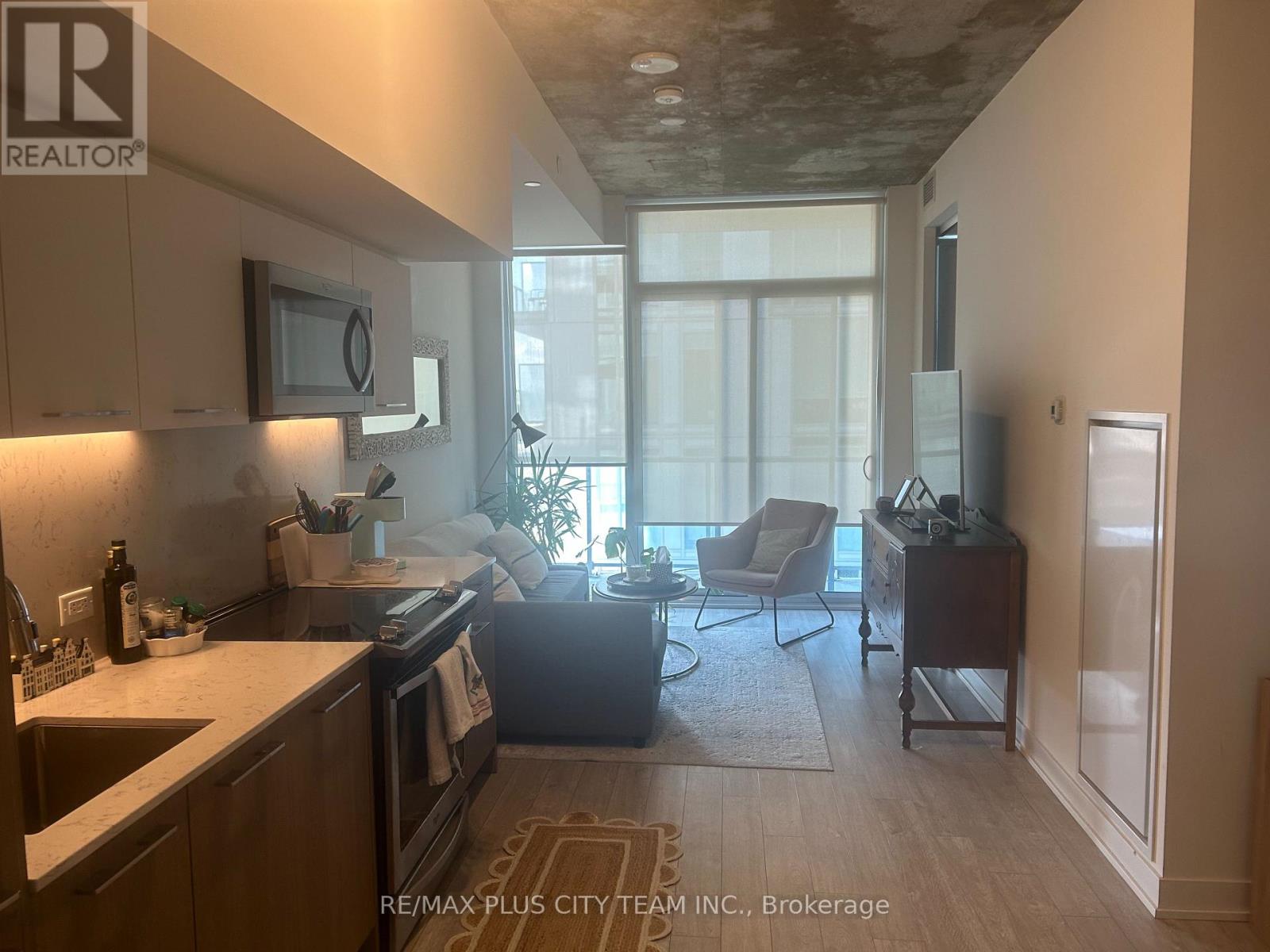 1105 - 30 Baseball Place, Toronto, Ontario  M4M 0E8 - Photo 4 - E12749038