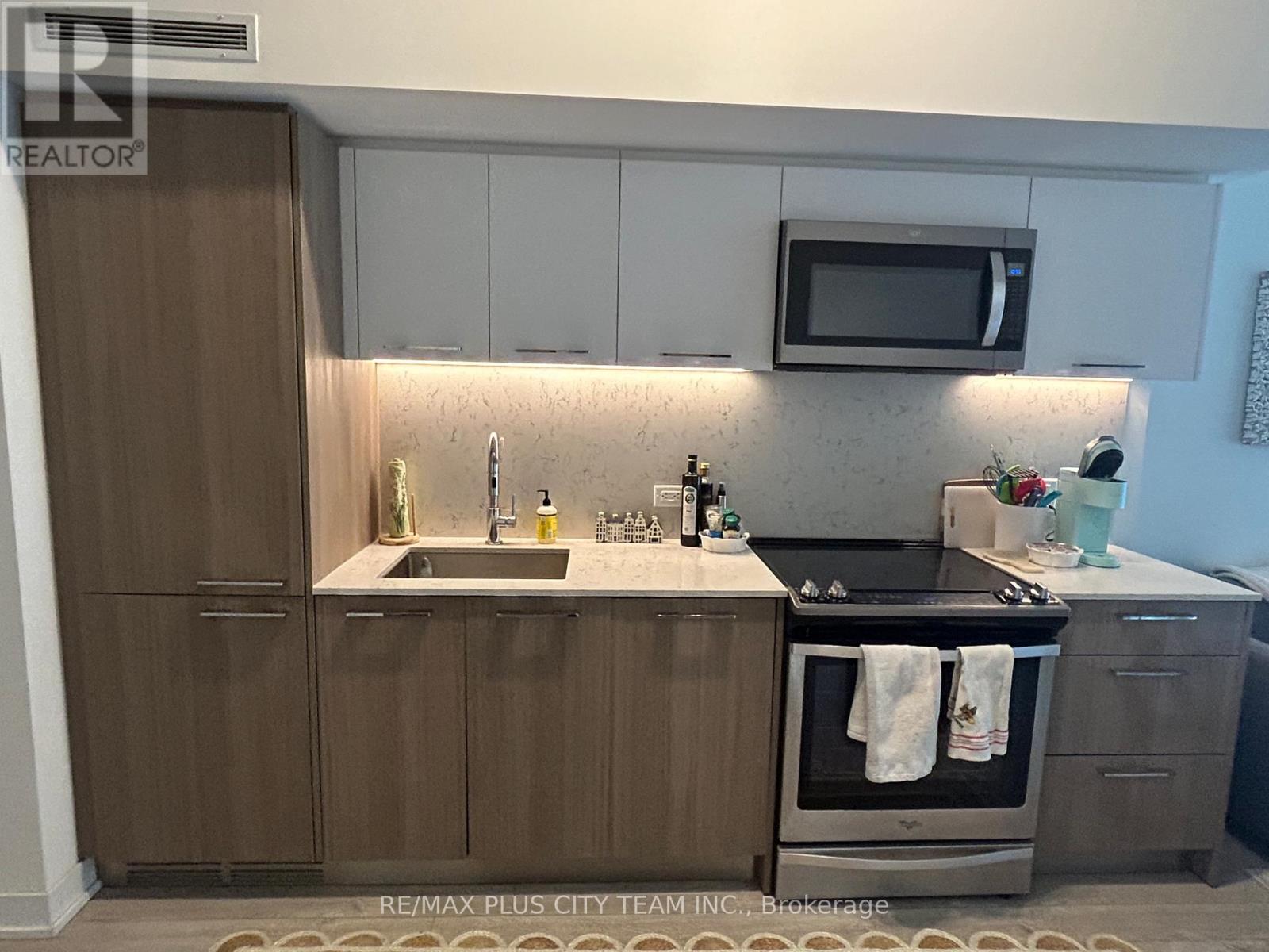 1105 - 30 Baseball Place, Toronto, Ontario  M4M 0E8 - Photo 5 - E12749038