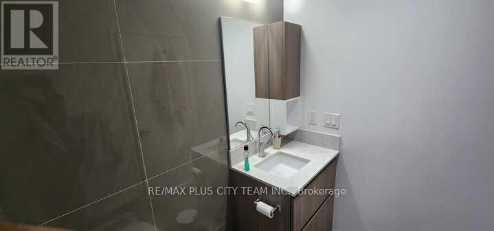 1105 - 30 Baseball Place, Toronto, Ontario  M4M 0E8 - Photo 8 - E12749038