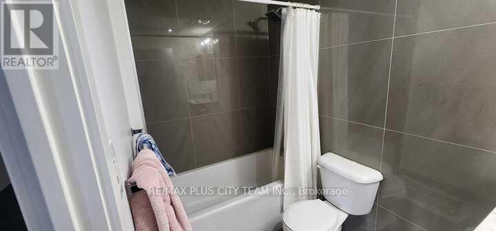 1105 - 30 Baseball Place, Toronto, Ontario  M4M 0E8 - Photo 9 - E12749038