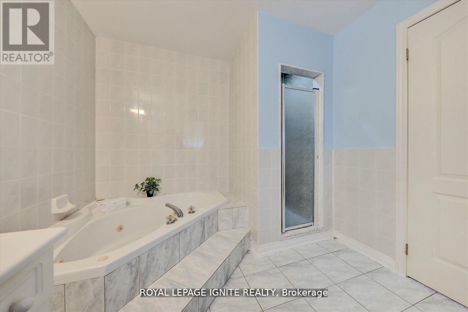 38 Rodda Boulevard, Toronto, Ontario  M1E 2Z6 - Photo 17 - E12749076