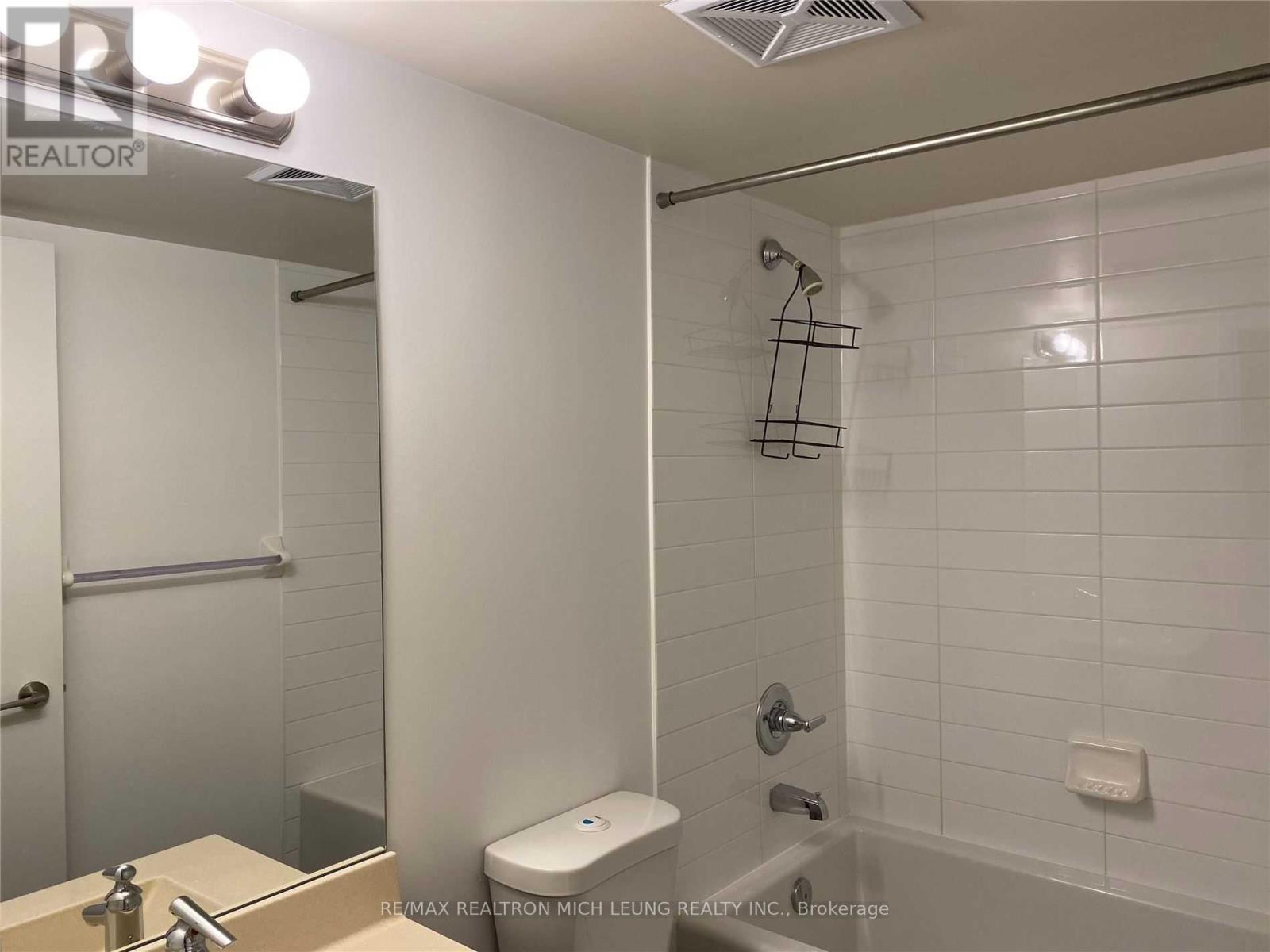 2425 - 135 Village Green Square, Toronto, Ontario  M1S 0G4 - Photo 16 - E12749078