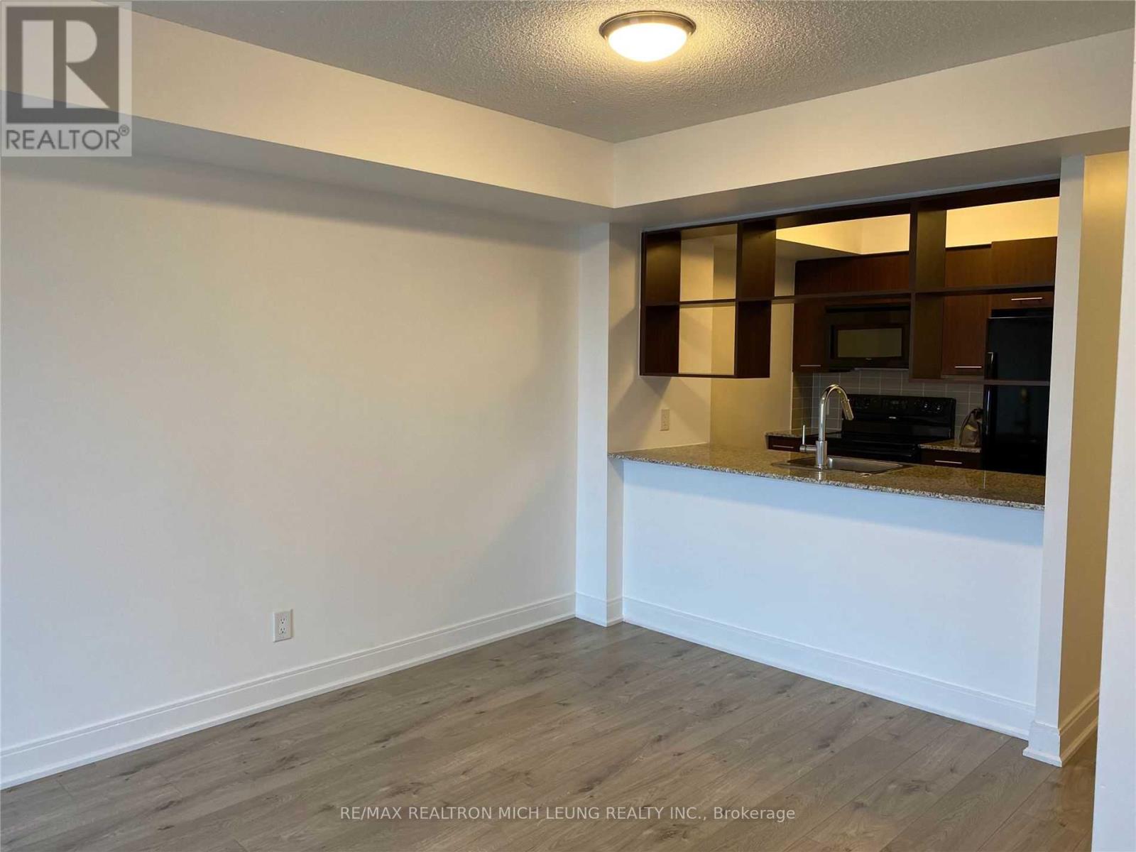 2425 - 135 Village Green Square, Toronto, Ontario  M1S 0G4 - Photo 4 - E12749078