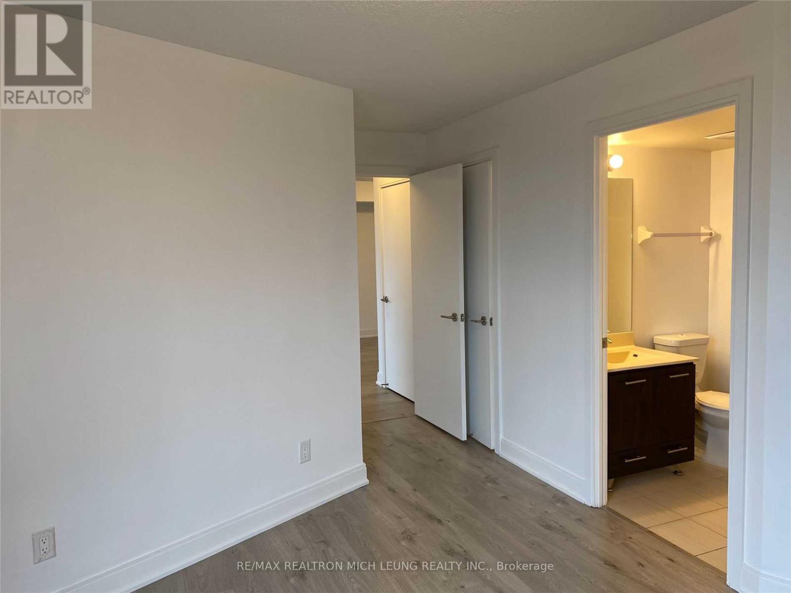 2425 - 135 Village Green Square, Toronto, Ontario  M1S 0G4 - Photo 7 - E12749078