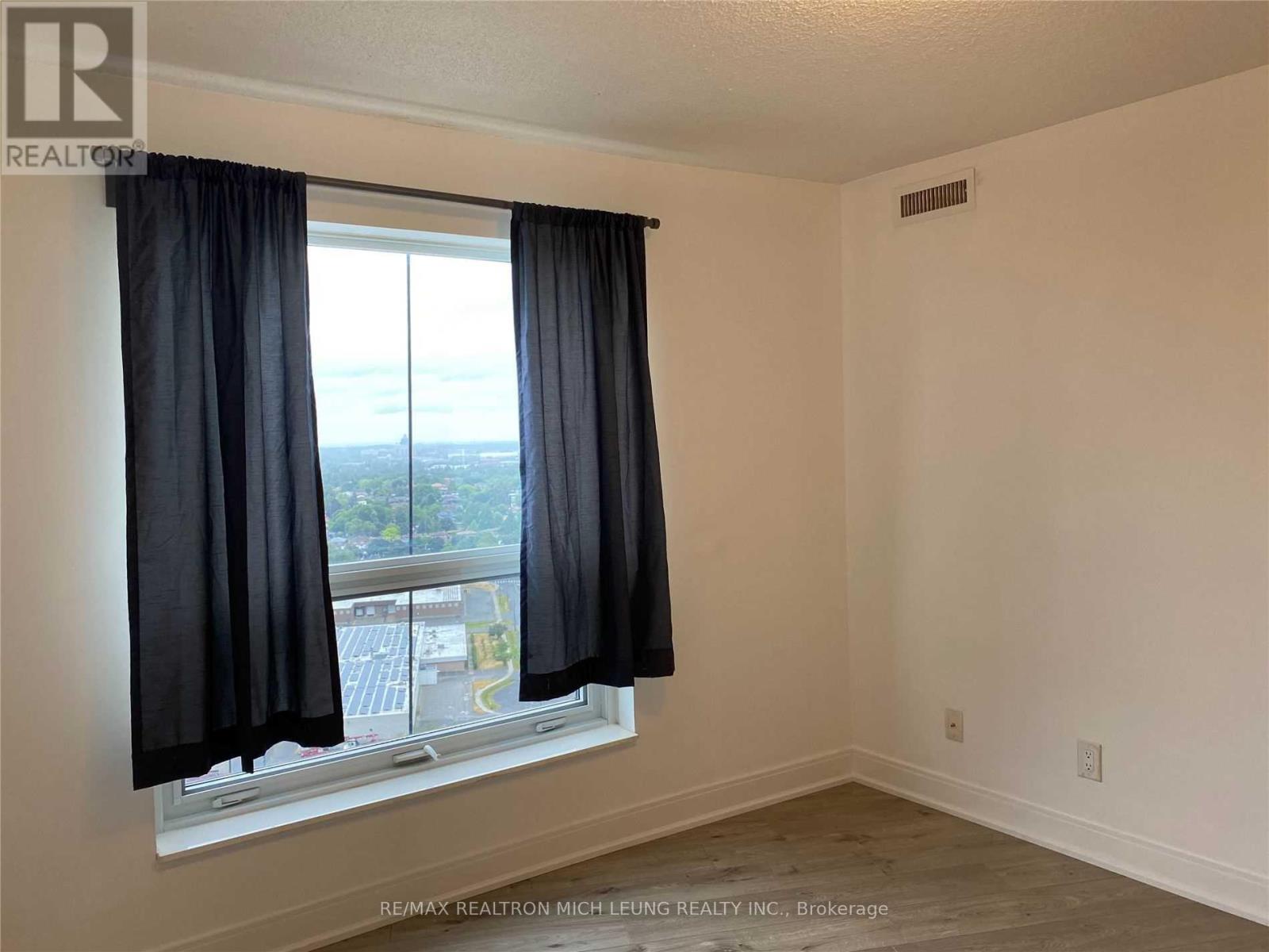 2425 - 135 Village Green Square, Toronto, Ontario  M1S 0G4 - Photo 9 - E12749078