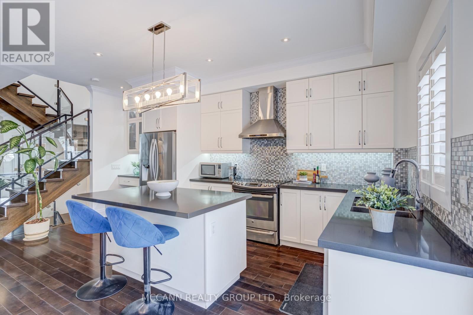 1155 Greenwood Avenue, Toronto, Ontario  M4J 4E7 - Photo 15 - E12749144