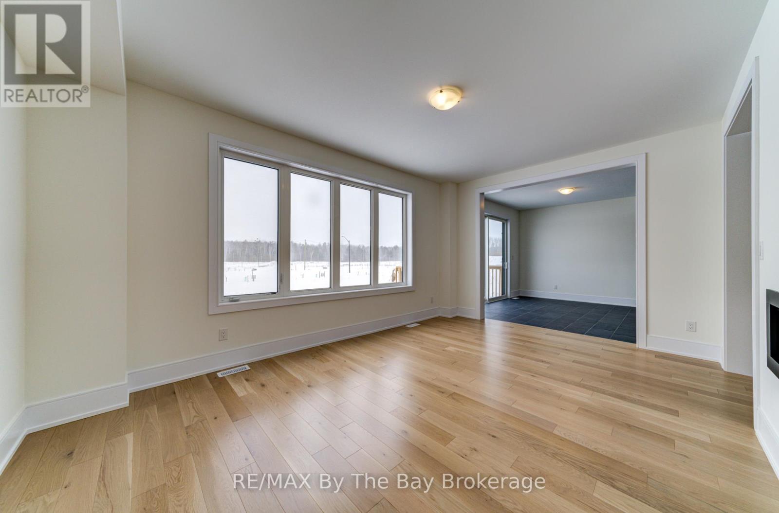 63 Rosanne Circle, Wasaga Beach, Ontario L9Z 0M8 - Photo 15 - S12749066