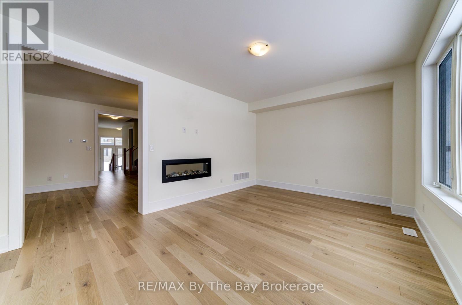 63 Rosanne Circle, Wasaga Beach, Ontario L9Z 0M8 - Photo 13 - S12749066