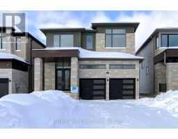 61 ROSANNE CIRCLE, Wasaga Beach, Ontario