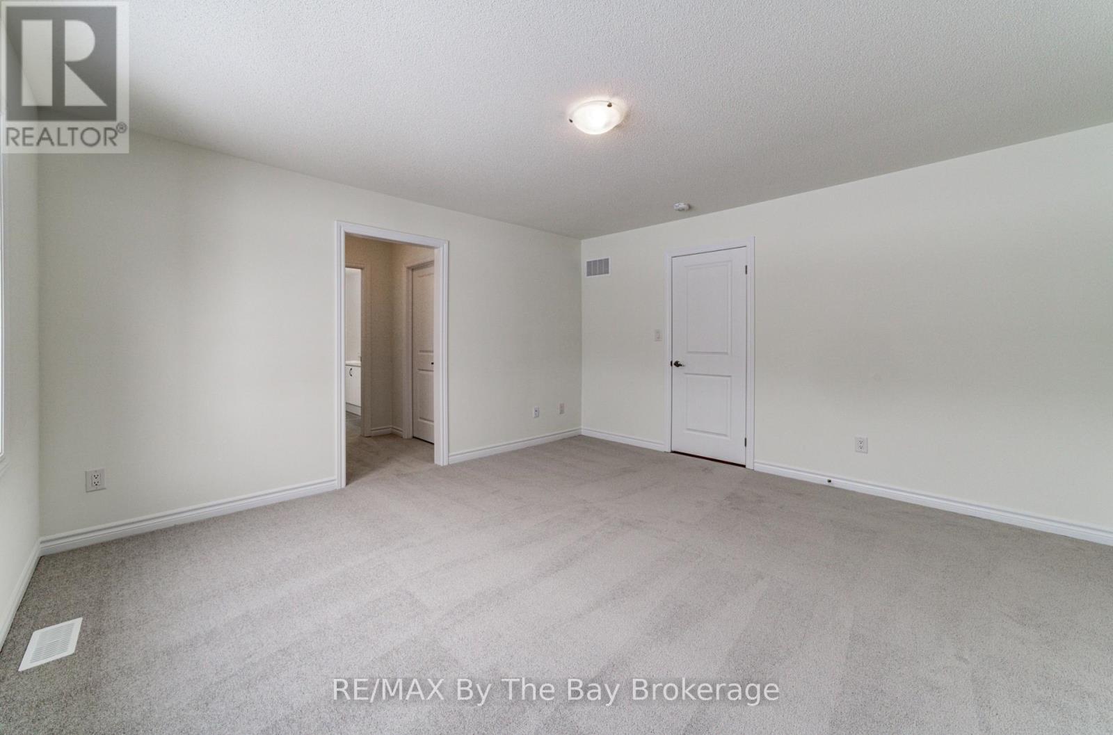 61 Rosanne Circle, Wasaga Beach, Ontario  L9Z 0M8 - Photo 19 - S12749070