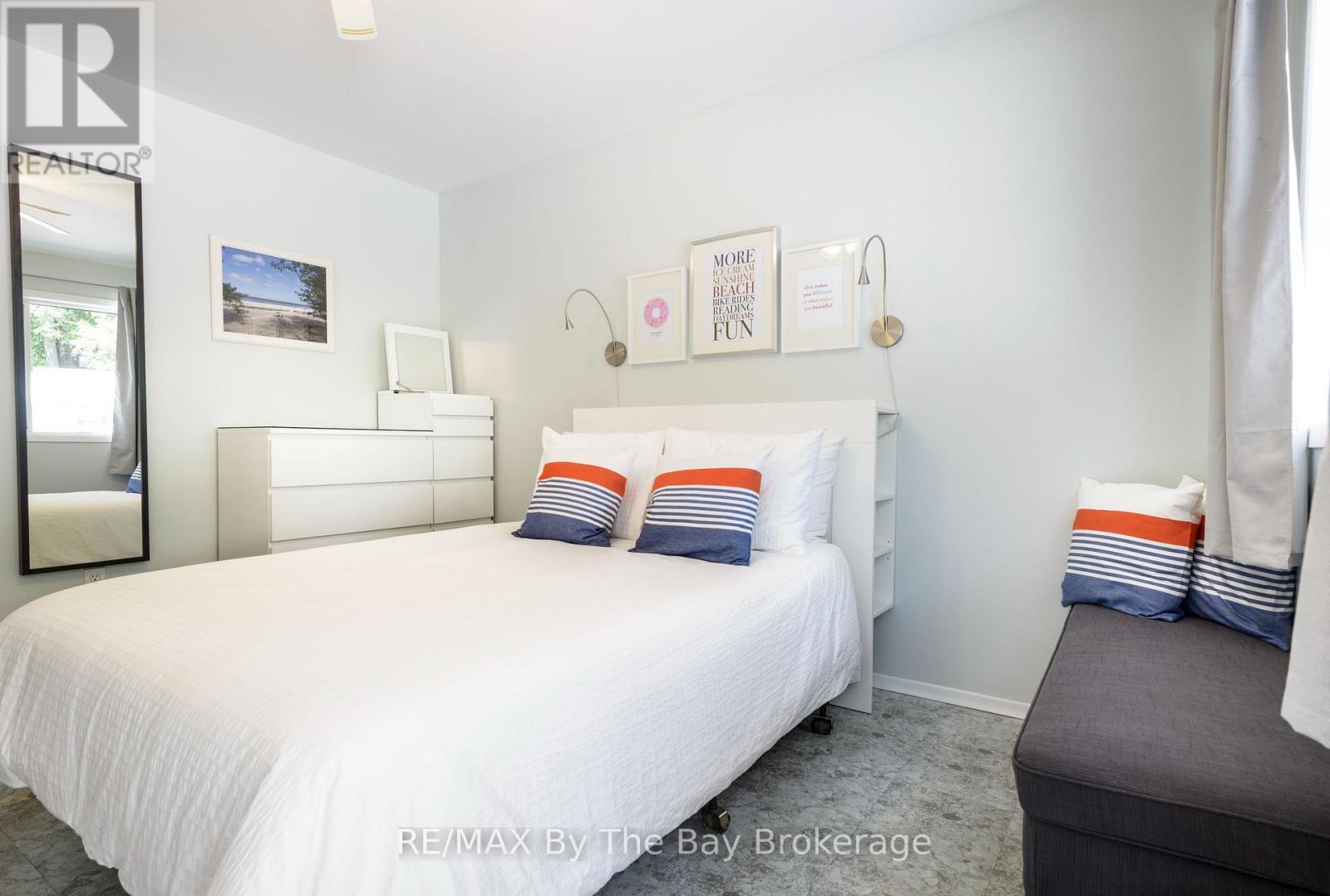 169 Mosley Street, Wasaga Beach, Ontario  L9Z 2K1 - Photo 25 - S12749114