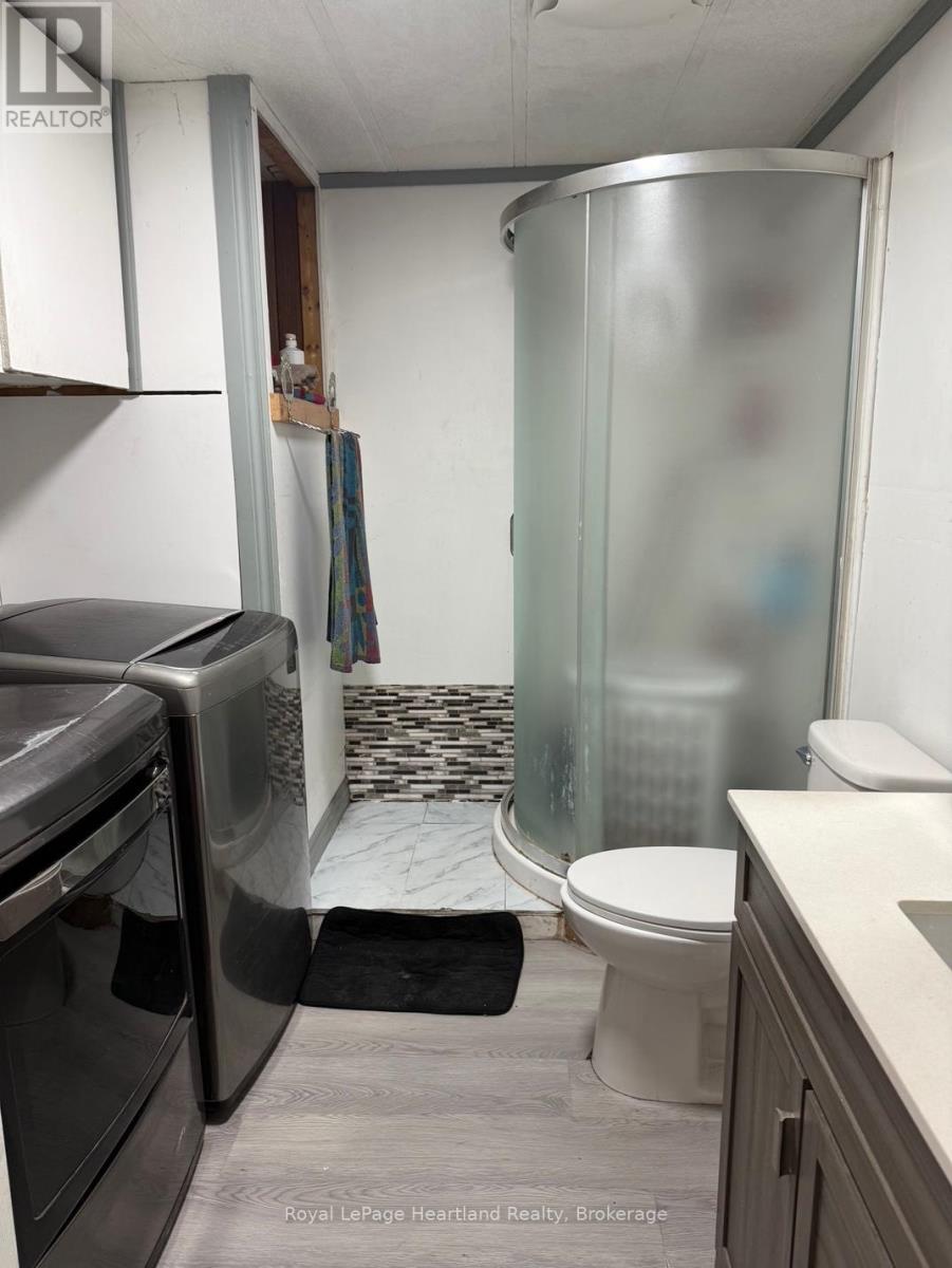 75049 Hensall Road, Huron East, Ontario  N0K 1W0 - Photo 9 - X12394314